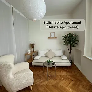  Apartment Urban Retreat I Modern Boho In Lovely Letna District - 10 Minutes From Old Town Czech Republic